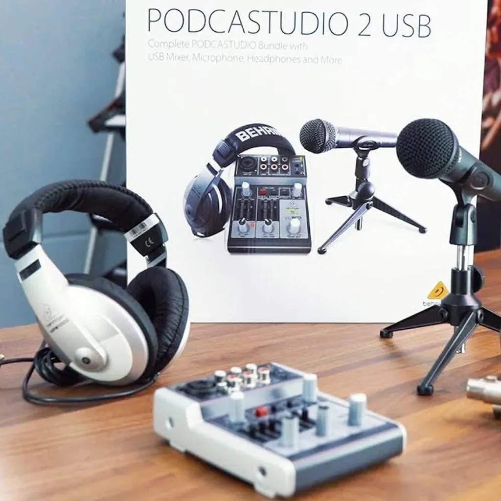 BEHRINGER Complete PODCASTUDIO Bundle with USB Mixer, Microphone, Headphones and More, Dynamic Broadcast-Style | PODCASTUDIO2USB - Image 5