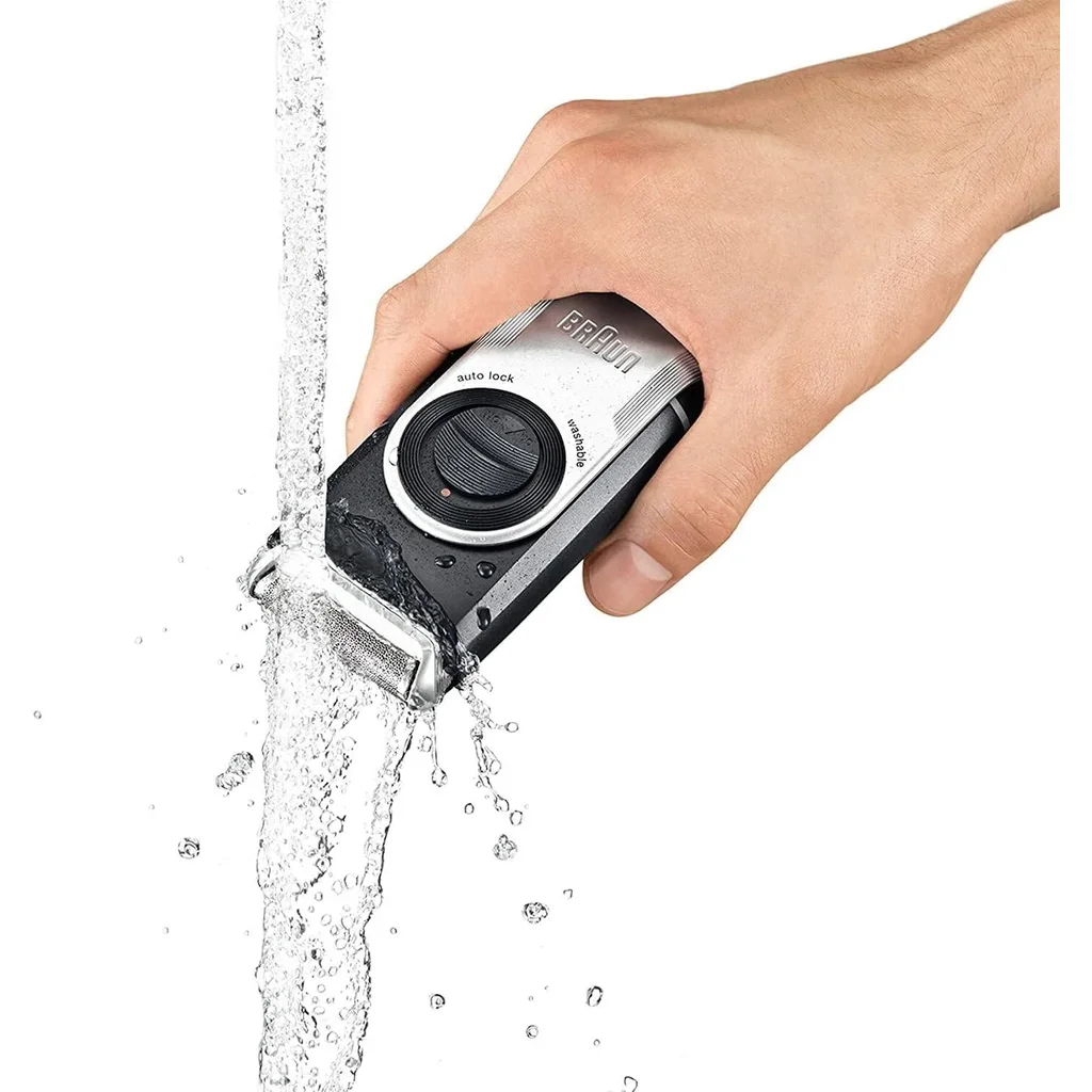 Braun M 90 Mobile Shaver Battery Operated, Silver Black - Image 2