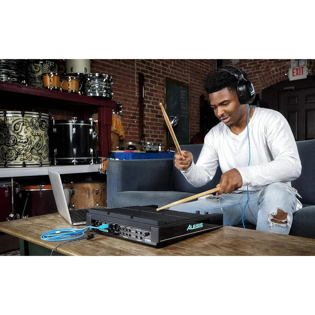 Alesis Strike MultiPad Percussion Pad, 9-pad Drum Controller, 32GB Internal Memory, 6GB Sound Library, Audio/MIDI Over USB, USB Memory Stick Port, Onboard Stereo Sampler, Black | Strike Multipad - Image 8
