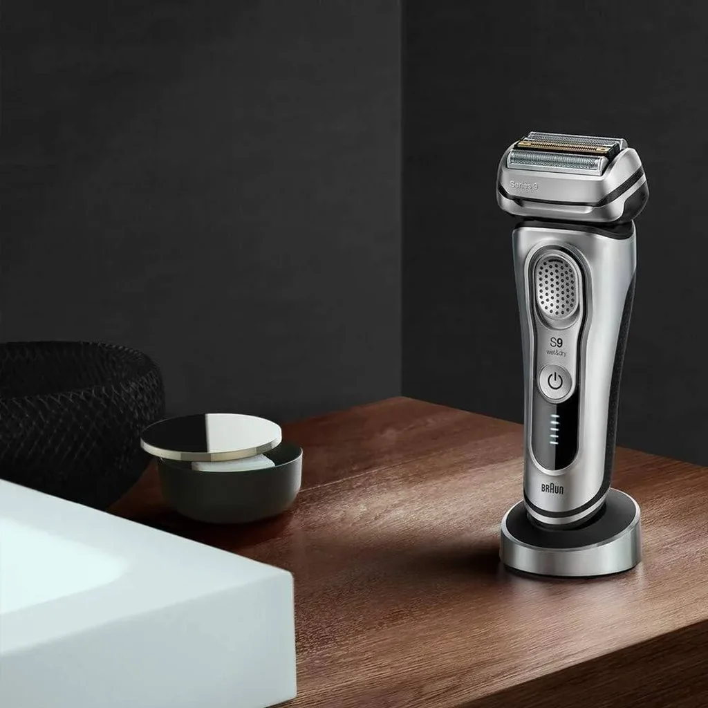 Braun shaver 9350s,braun series 9 9350s wet & dry shaver with charging stand, silver, silver, - Image 4