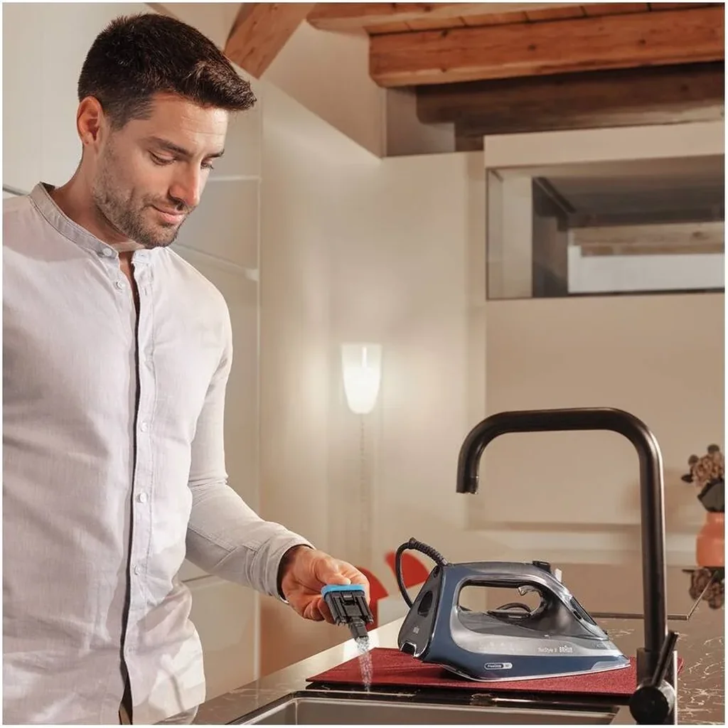 Braun TexStyle 9 Steam Iron, 3200 W, FreeGlide 3D Technology, iCare Technology, Extra-Large Water Tank, Extra-Large Water Tank, Dark Blue| SI 9682 - Image 9