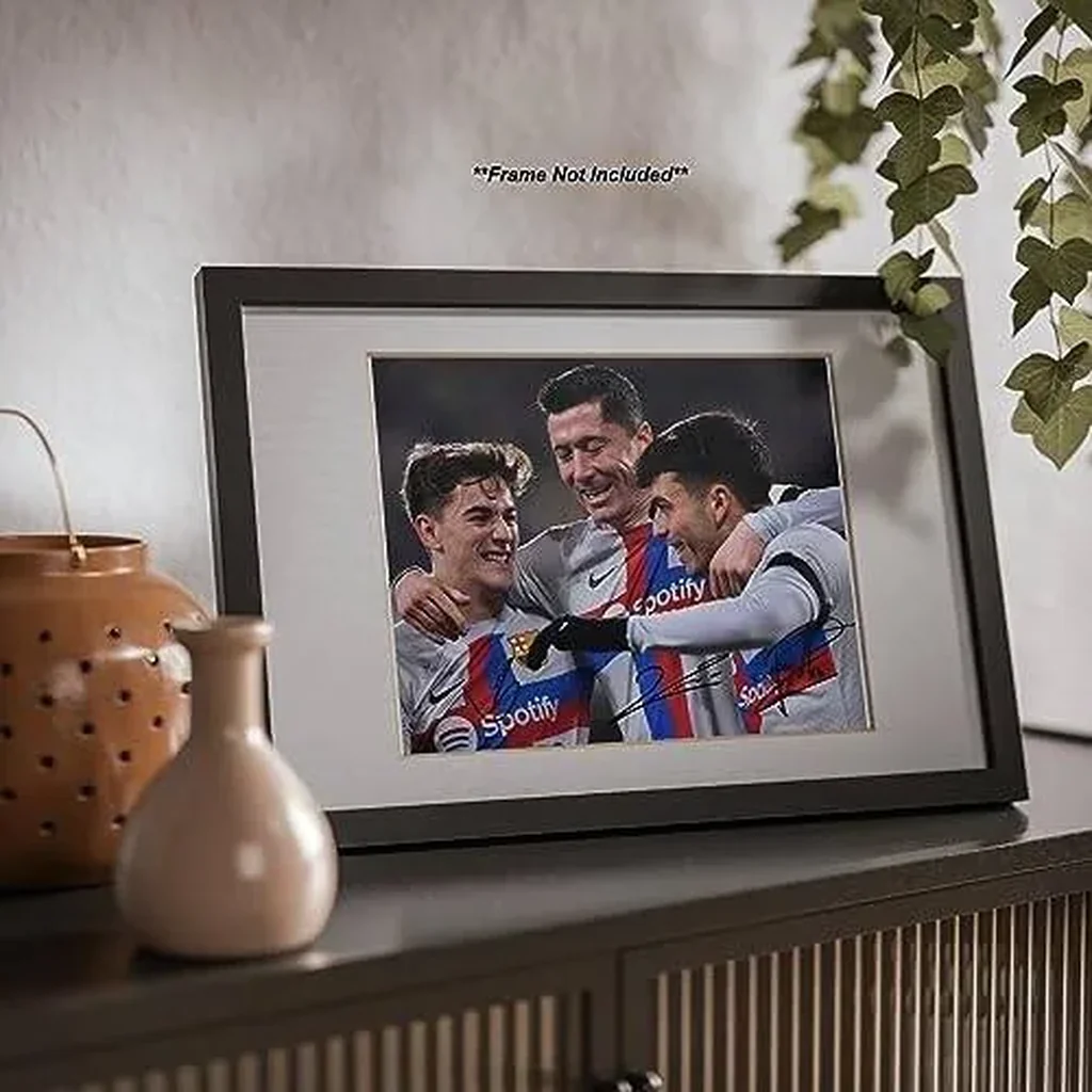 ALAYRA Robert Lewandowski Pedri Gavi Signed Photo Autograph Print Wall Art Home Decor 01 - Image 4